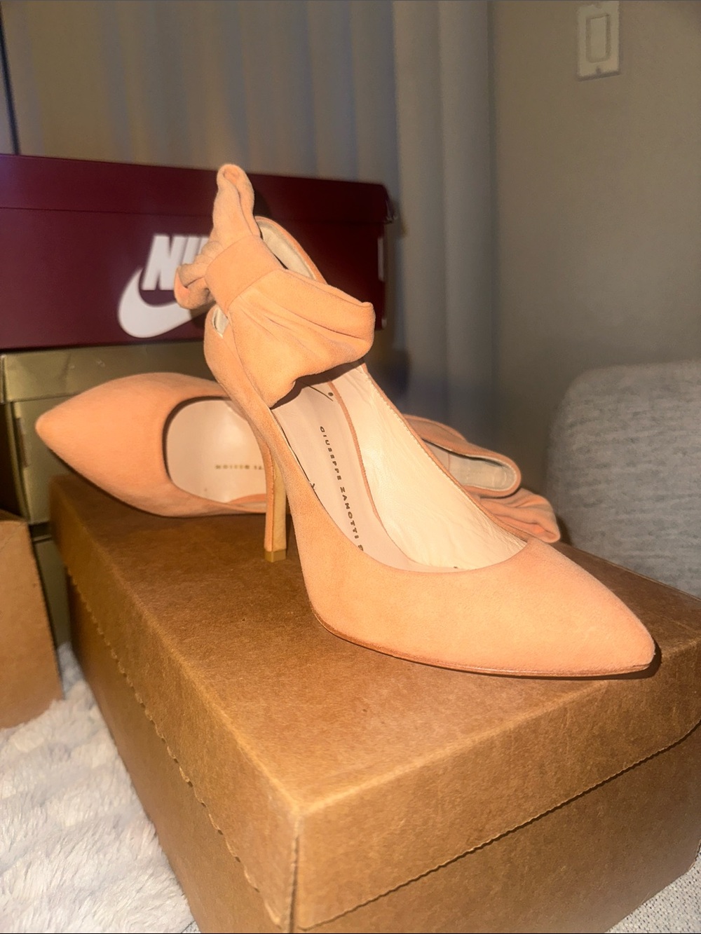 Guiseppe Zanotti Peach Suede Bow Accent Pumps
